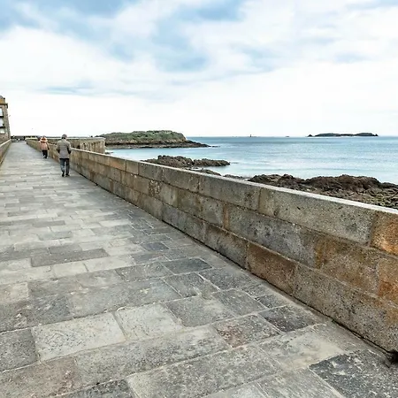 Des Marins Appart hôtel *